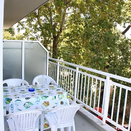 Galanis And Aparthotel