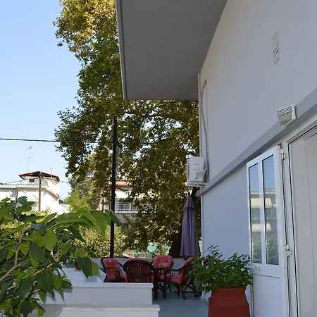 Aparthotel Galanis And *
