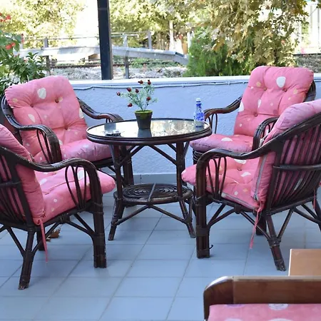 Galanis And Lejlighedshotel *