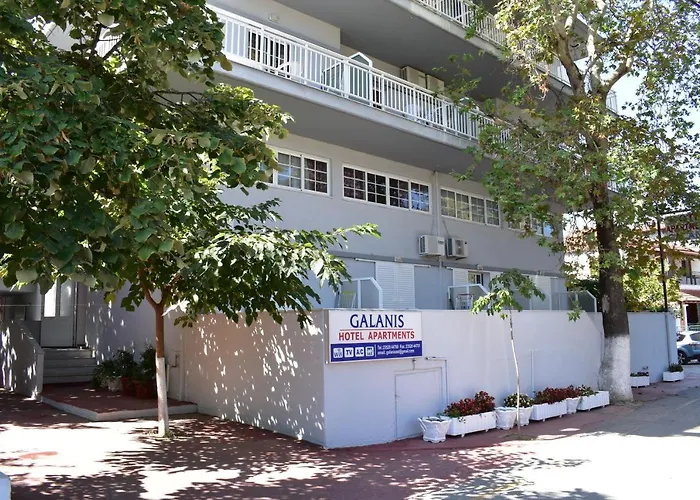 Apartahotel Galanis And *