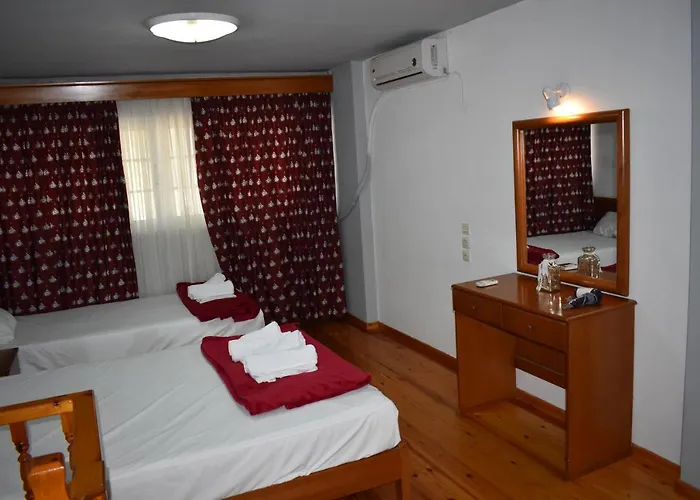 Galanis And Apartahotel