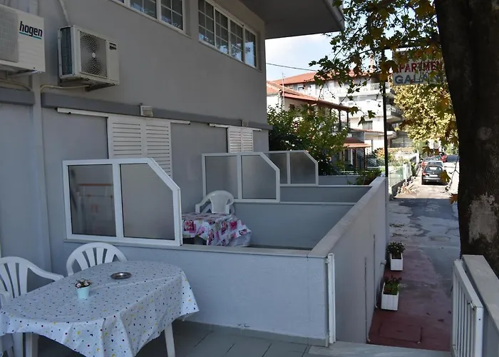 Apartahotel Galanis And *