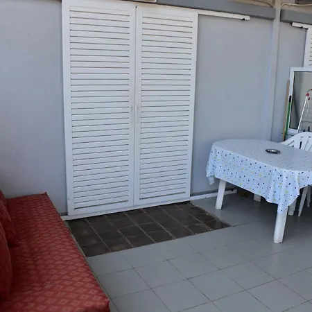 Aparthotel Galanis And *